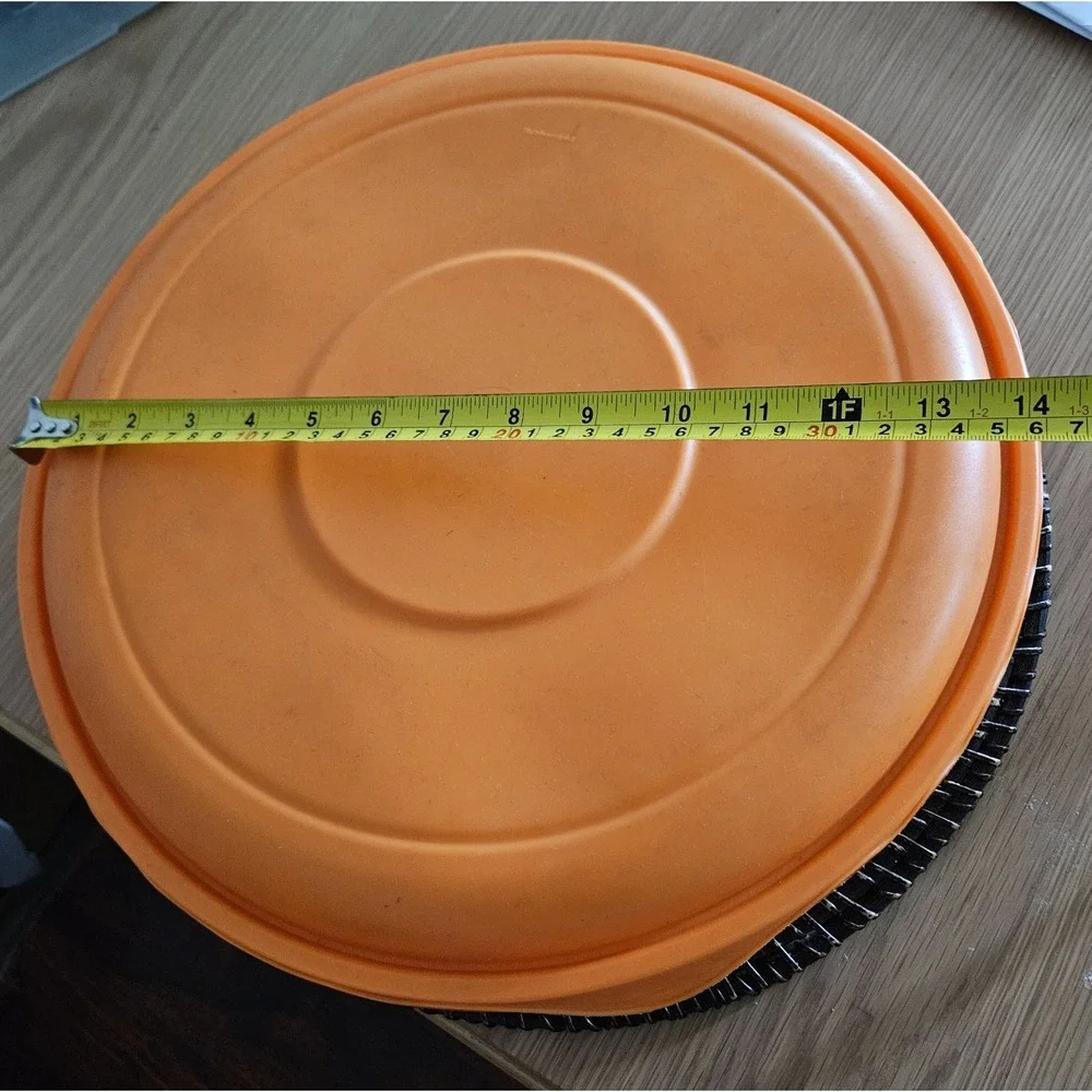 Rubbermaid TakeAlongs 4 Compartment  Tray Lid-Party‎ Snack Server